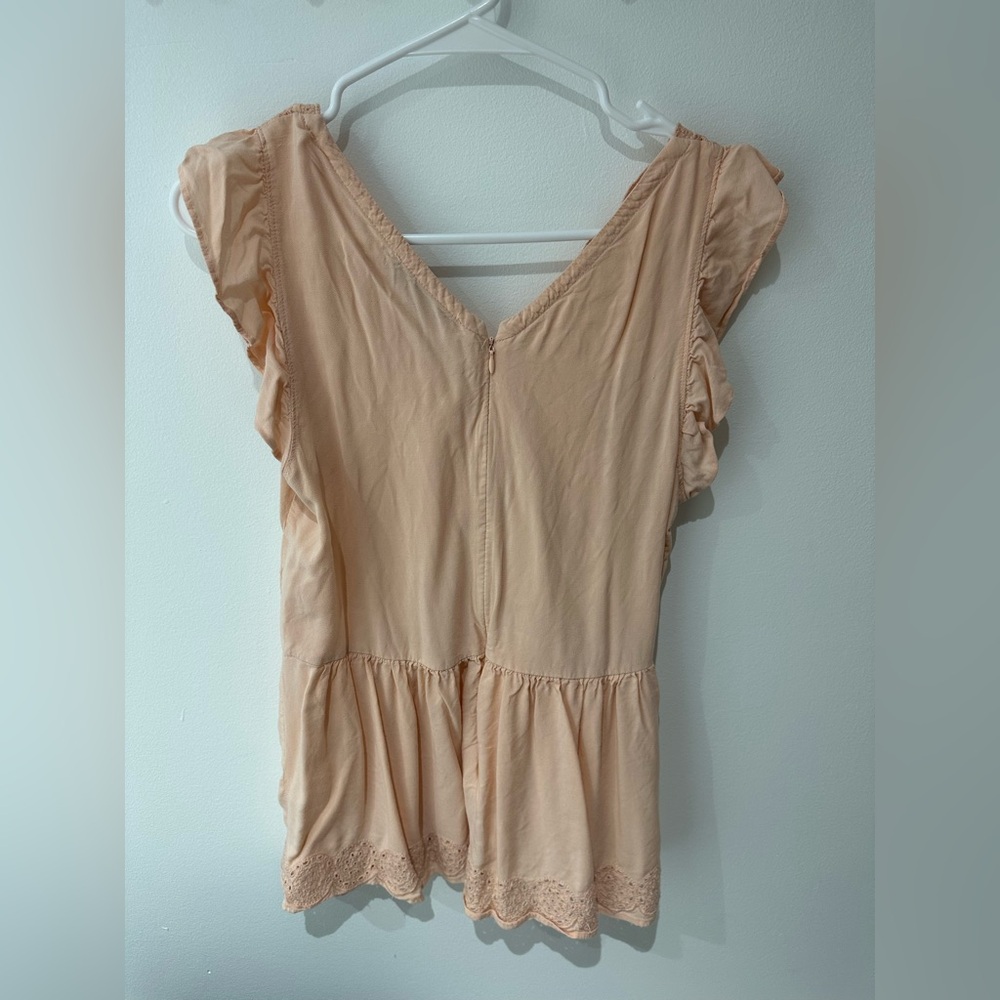 3/$15!!! LOFT Peachy Pink Crochet Trim Sleeveless Blouse - Picture 2 of 4